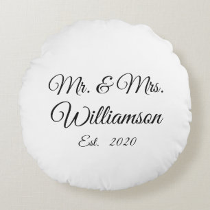 Customise Couple's last name, year, number Round Cushion