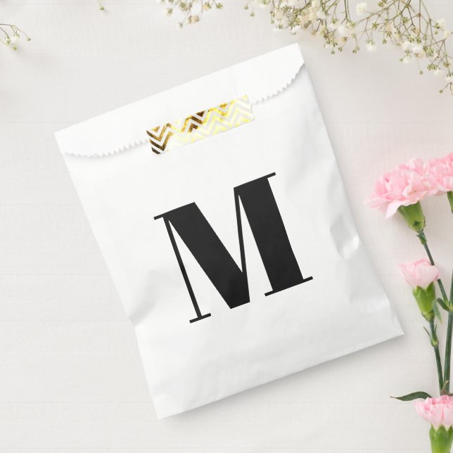 Customise monogram initial black white favour bags (Sealed)