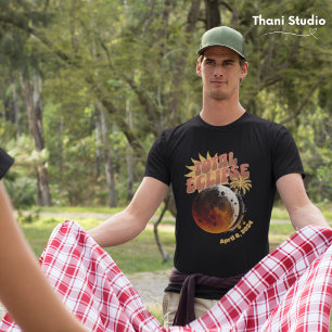 Customizable Date Total Eclipse Modern Vintage 90s T-Shirt