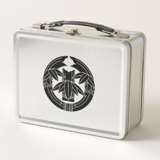 Cut bamboo in embracing bamboo leaves metal lunch box