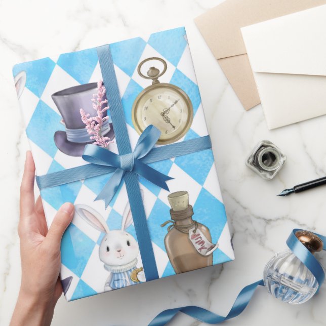 Cute Alice in Wonderland Wrapping Paper (Gifting)