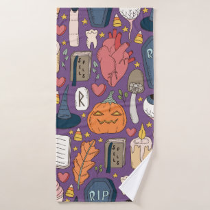 Cute and spookie seamless Halloween pattern with p Bath Towel