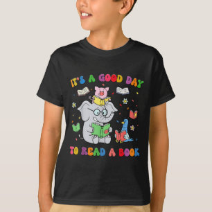 Cute animals read book teachers students kids book T-Shirt