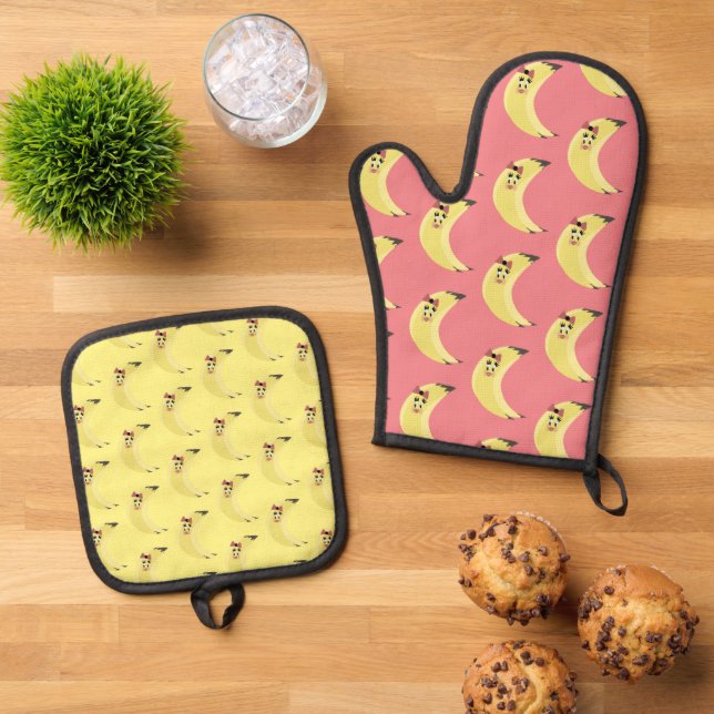 Cute Bananas Fruit Kitchen Oven Mitt & Pot Holder Set (Top Down)