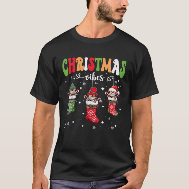 Cute Bearded Dragon In Xmas Socks Funny Christmas  T-Shirt (Front)