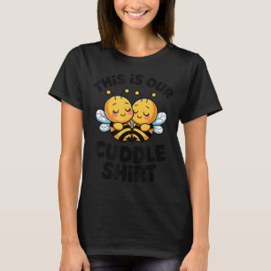 Cute Bee Couple Cuddle Funny Romantic  T-Shirt