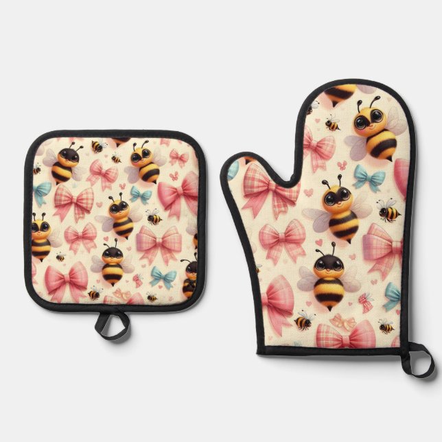 Cute Bee Oven Mitts & Pot Holders Oven Mitt & Pot Holder Set (Front)