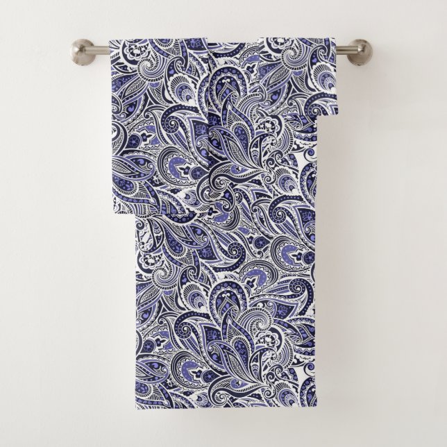 Cute blue white paisley patterns design bath towel set (Insitu)