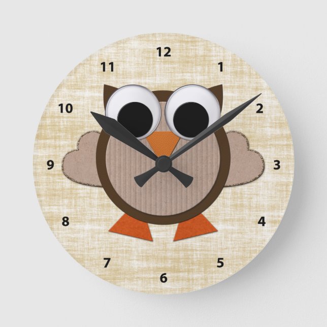 Cute Brown Retro Owl Clock (Front)