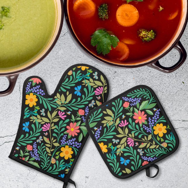 Cute Bugs Funny Girly Floral Spring Summer Pattern Oven Mitt & Pot Holder Set (Creator Uploaded)
