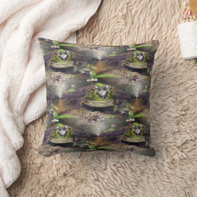 Cute Bullfrog Face Nature Pattern Cushion (Blanket)