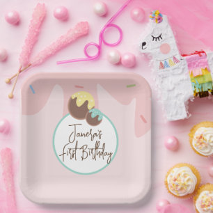 Cute Cakepop Balls First Birthday Frosting   Paper Plate