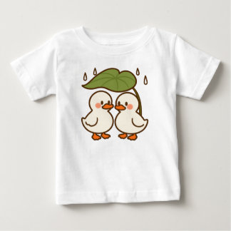 Cute cartoon Ducklings Sharing Leaf kids T-Shirt