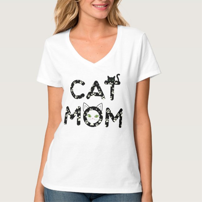 Cute Cat Mum  T-Shirt (Front)