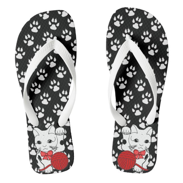 Cute cat paw print with playing kitten flip flops (Footbed)