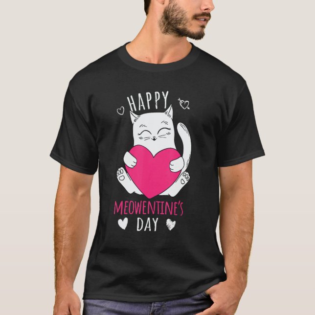 Cute Cat Valentines Day Outfit For Women Or Girls  T-Shirt (Front)