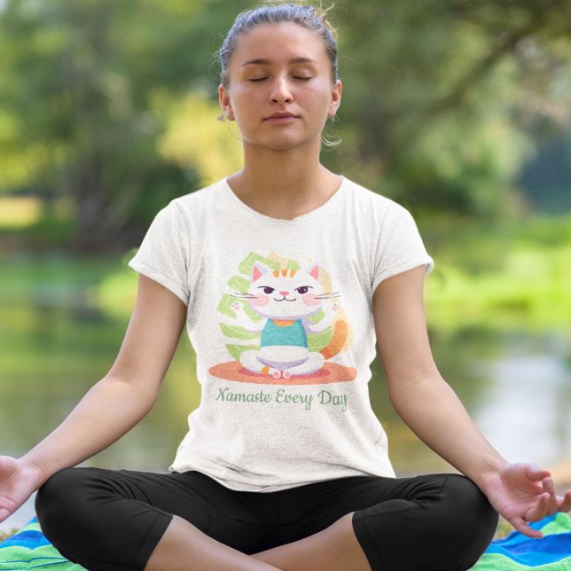 Cute Cat Yoga Lover Teacher Mum Women Gift T-Shirt (Cute Cat Yoga Lover Teacher Mom Women Gift)