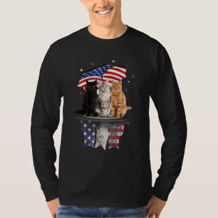 Cute Cats Under American Umbrella On Rainy Indepen T-Shirt
