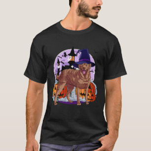 Cute Chesapeake Bay Retriever Halloween Witch Pump T-Shirt