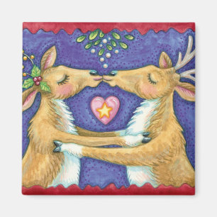 Cute Christmas Reindeer, Romantic Kiss w Mistletoe Magnet