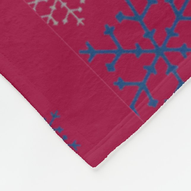 Cute Christmas Snowflake Designed Fleece Blanket (Corner)