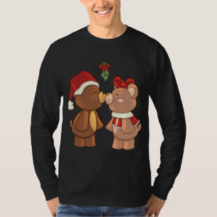 Cute Christmas Teddy Bears Kissing Under Mistletoe T-Shirt