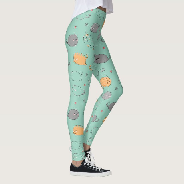 Cute & Cozy Sleepy Cat Dreams Pattern Leggings (Right)