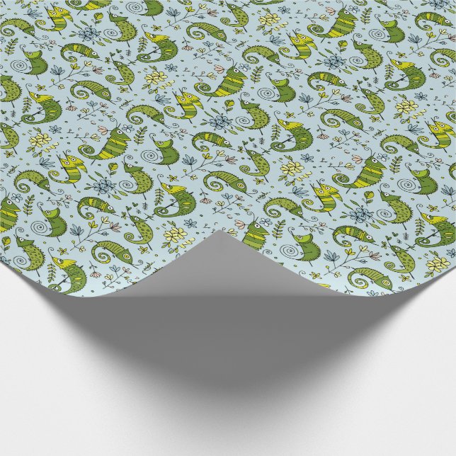 Cute Curly Chameleon Reptile Lovely Lizard Wrapping Paper (Corner)