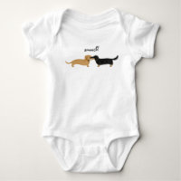 Cute Dachshunds Smooch | Wiener Dog Lover's