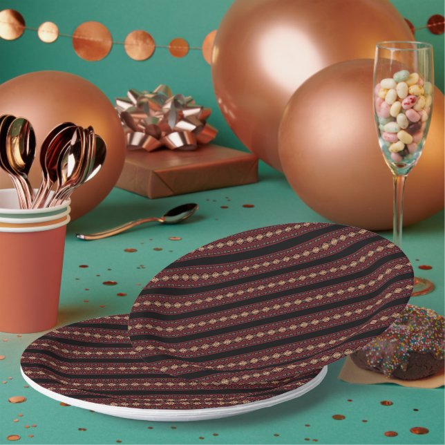 Cute decorative ukrainian stripes patterns paper plate (Multi)