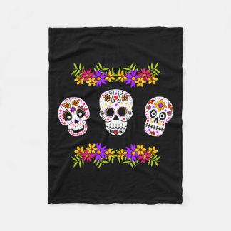 Cute Dia De Los Muertos Sugar Skull And Flowers Fleece Blanket