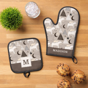 Cute Doodle Woodland Bear Pattern Oven Mitt & Pot Holder Set