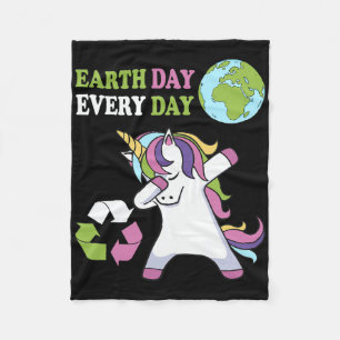 Cute Earth Day Every Day Unicorn Dabbing Unicorns Fleece Blanket