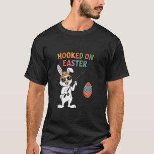Cute Easter Bunny Fishing catching Eggs Fun Holida T-Shirt