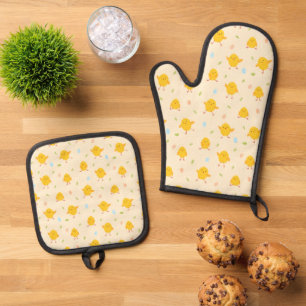Cute Easter Chicks Pattern Oven Mitt & Pot Holder Set