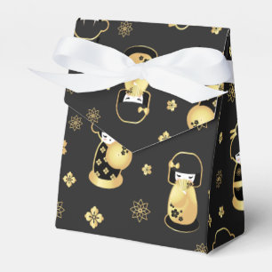 Cute elegant black gold Japanese dolls and flowers Favour Box