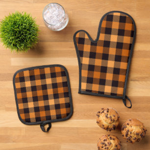 Cute Fall Seasonal Buffalo plaid Oven Mitt & Pot Holder Set