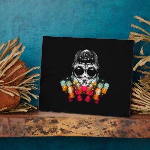 Cute Fall Spider with Dewdrop Hat Plaque