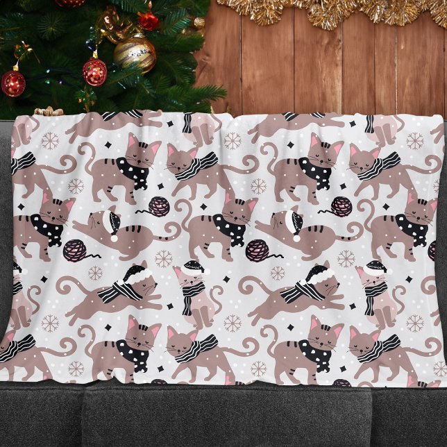 Cute Festive Cat Christmas Pattern Fleece Blanket (Creator Uploaded)