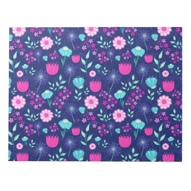 Cute floral pattern background notepad (Front)
