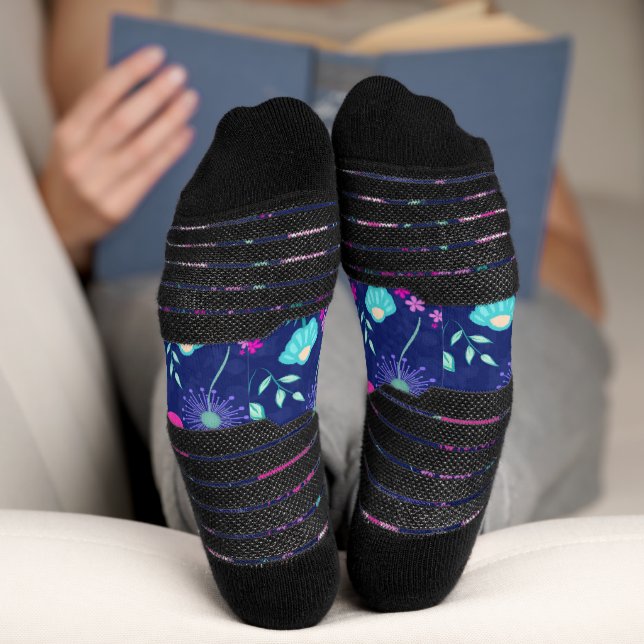 Cute floral pattern background socks (Bottom)