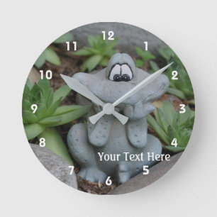 Cute Flower Garden Frog Ornament Round Clock