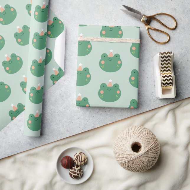 Cute Frog Green Wrapping Paper (Crafts)
