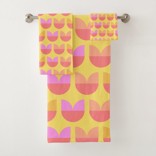 Cute Geometric Tulip Flowers Pattern Yellow Pink Bath Towel Set (Insitu)