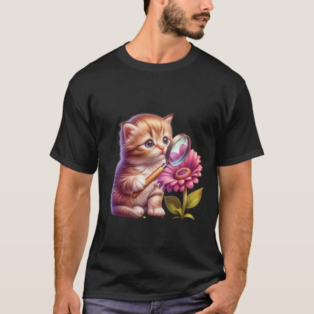 Cute Ginger Kitten with Magnifying Glass Art  ✨🐾 T-Shirt (Front)