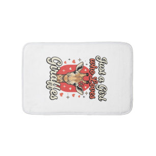 Cute Giraffe Lover Vintage Girl Shirt Design_1 Bath Mat