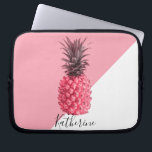 Cute girly tropical pink and white pineapple laptop sleeve<br><div class="desc">Stylish pink pineapple design.</div>