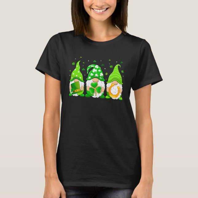 Cute Gnomes St Patrick s Day Gnome Shamrock Lucky  T-Shirt (Front)