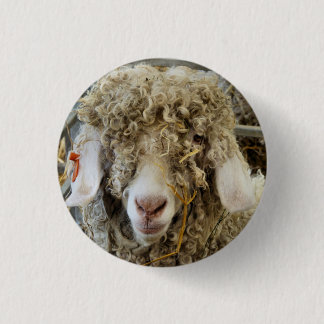 CUTE GOAT 3 CM ROUND BADGE