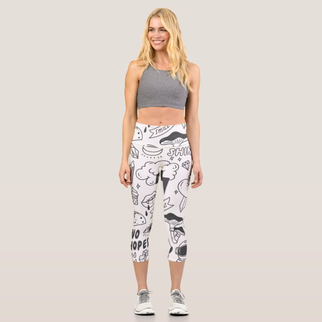 Cute Graffiti: Doodle Art Set. Capri Leggings (Front)